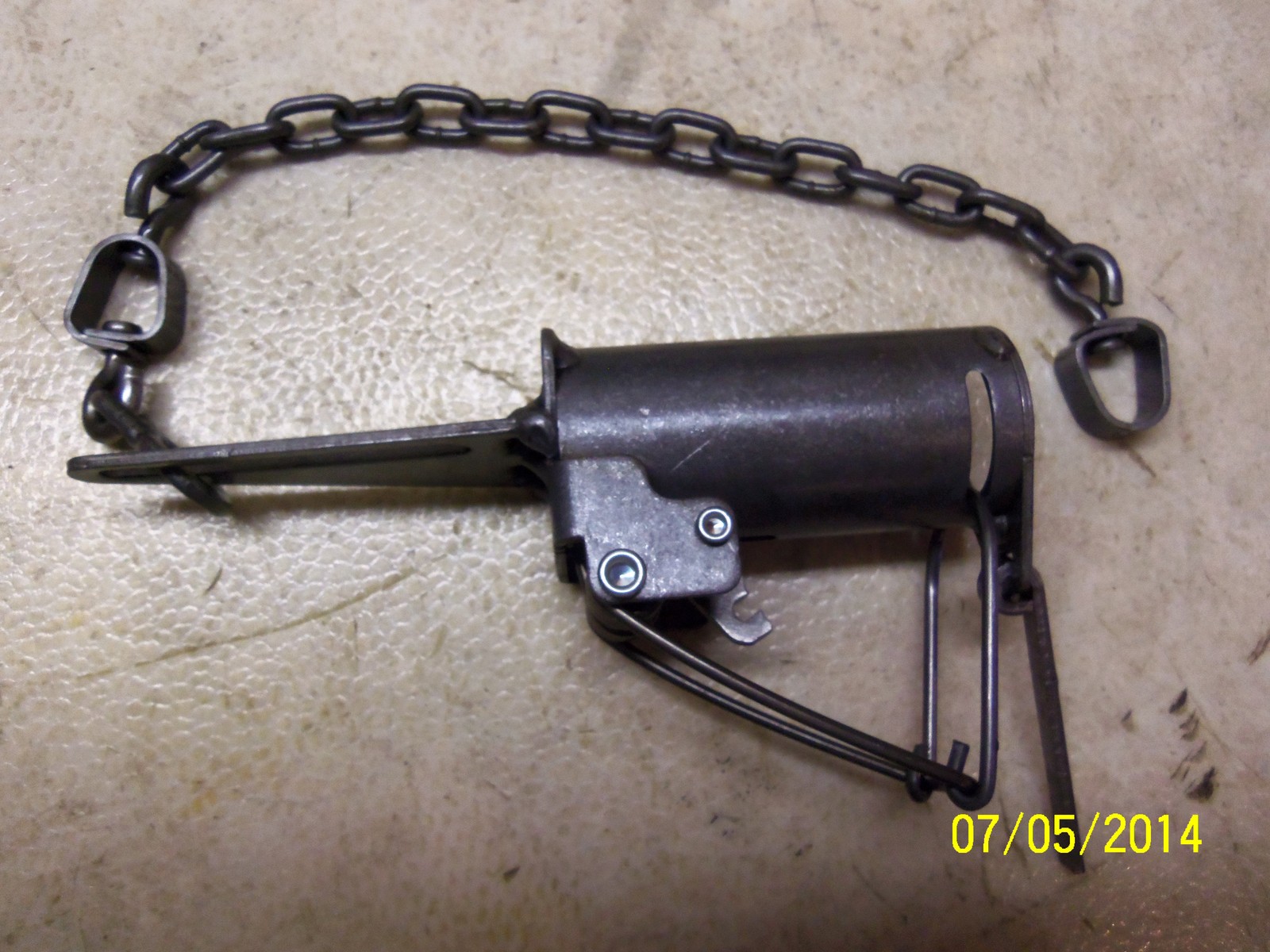 1 New Freedom Brand FB2 Dog Proof Foothold Coon Traps Trapping Raccoon