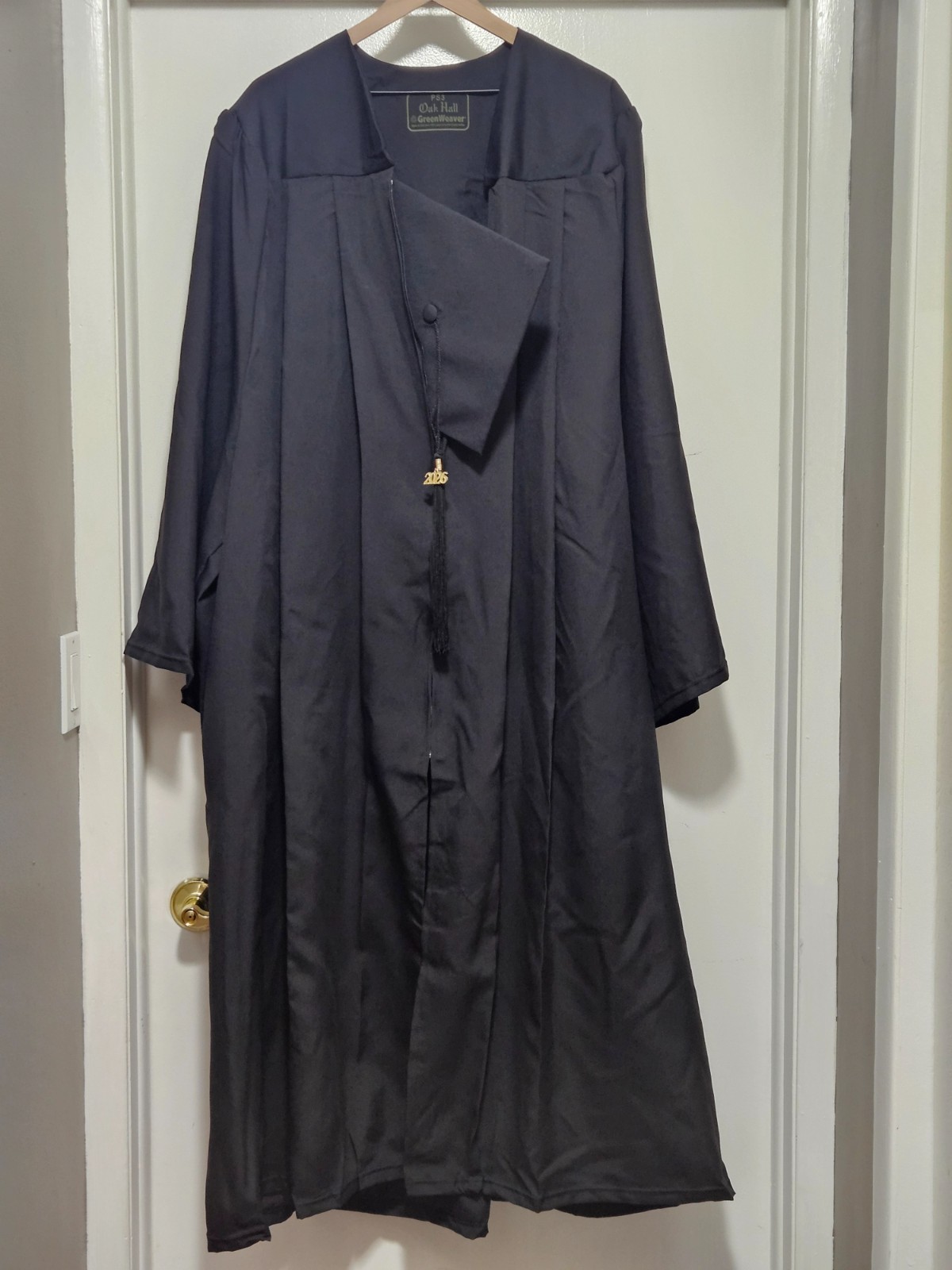 Oak Hall Greenweaver PS3 plus size 6'-0" to 6'-5" cap gown black university grad