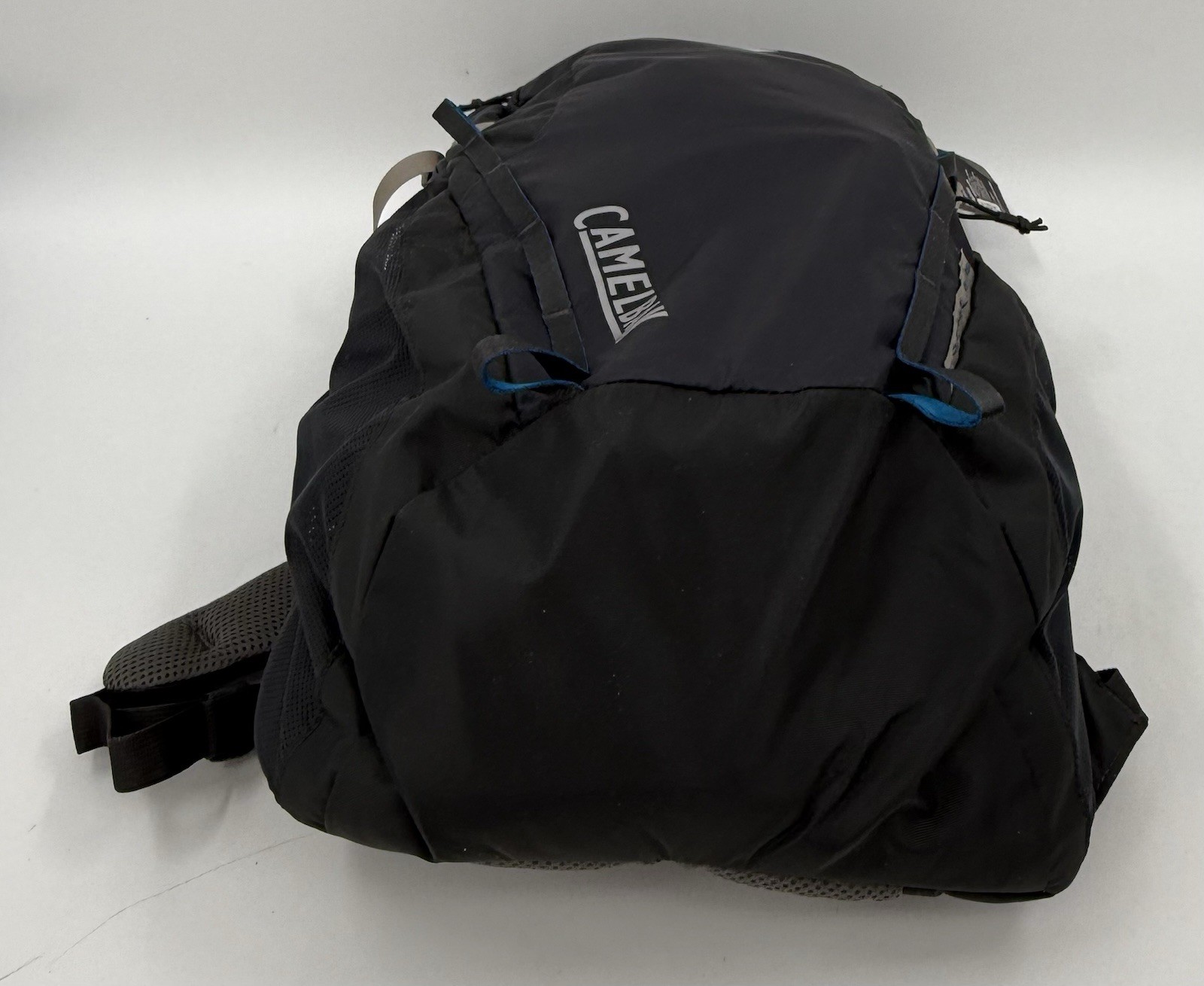 CamelBak Cloud Walker 18 Hydration Computer Pack New Without Bladder Black NWT