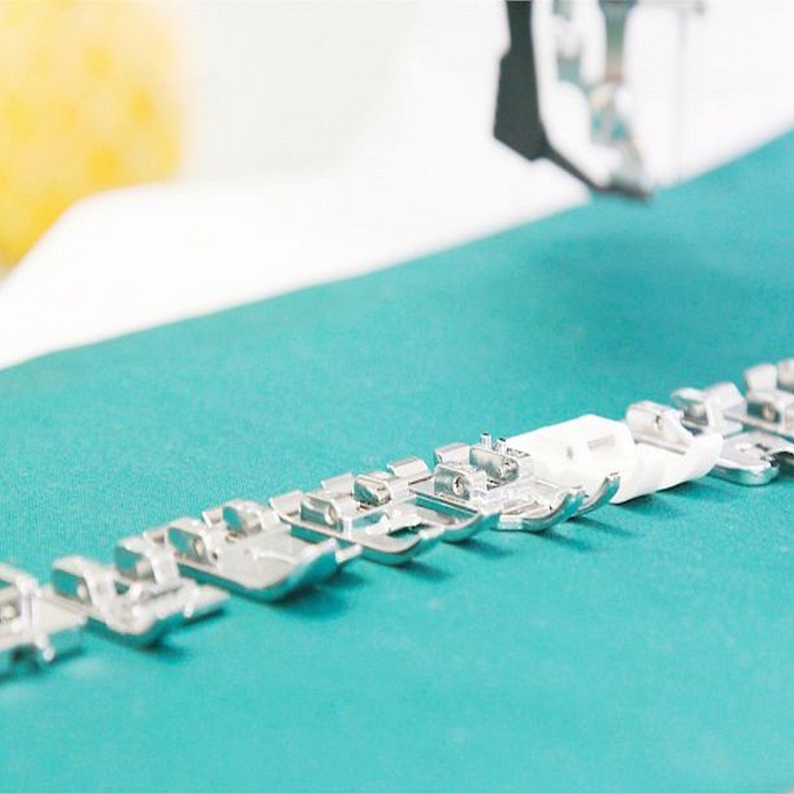 Bernette B77 Deco Sewing & Quilting Machine Bundle with 100 Thread Spools