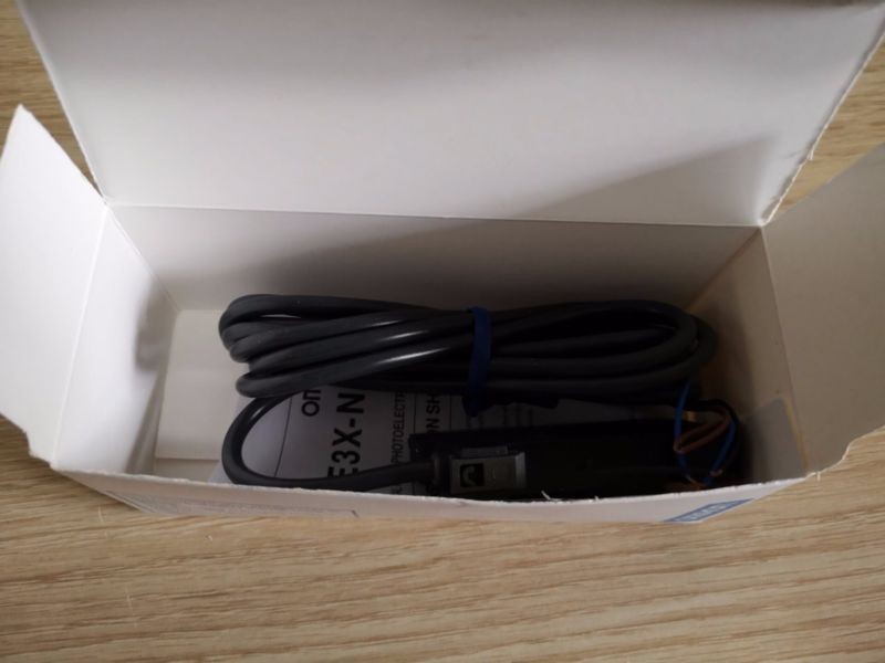 New In Box Omron Photoelectric Sensor Switch E3X-NA41 E3XNA41 *TT