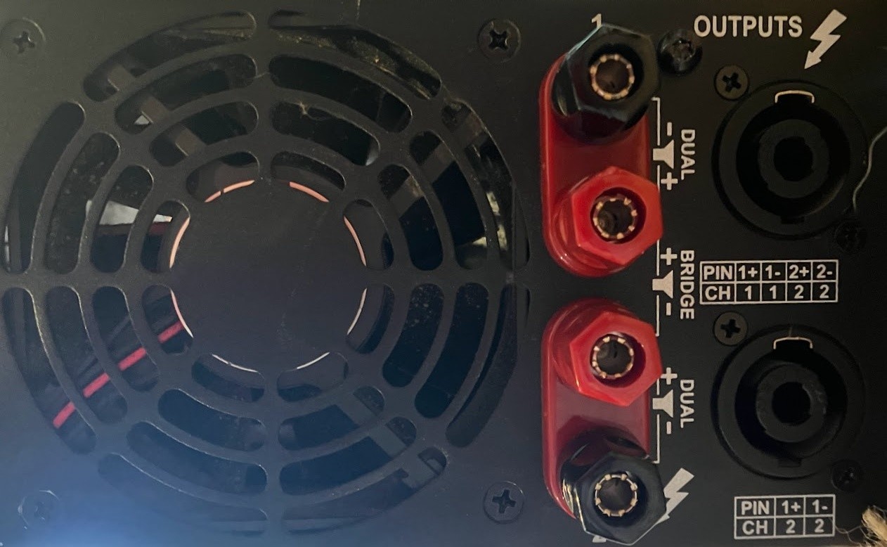 Crown XLS 402 Stereo Power Amplifier 2-Channel