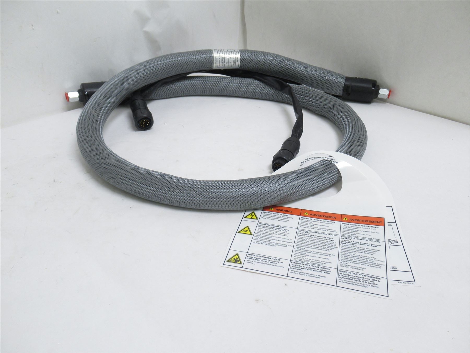 236557 New-No Box; Graco 127402 InvisiPac Heated Hose #6; 60 Watt; Length: 6'