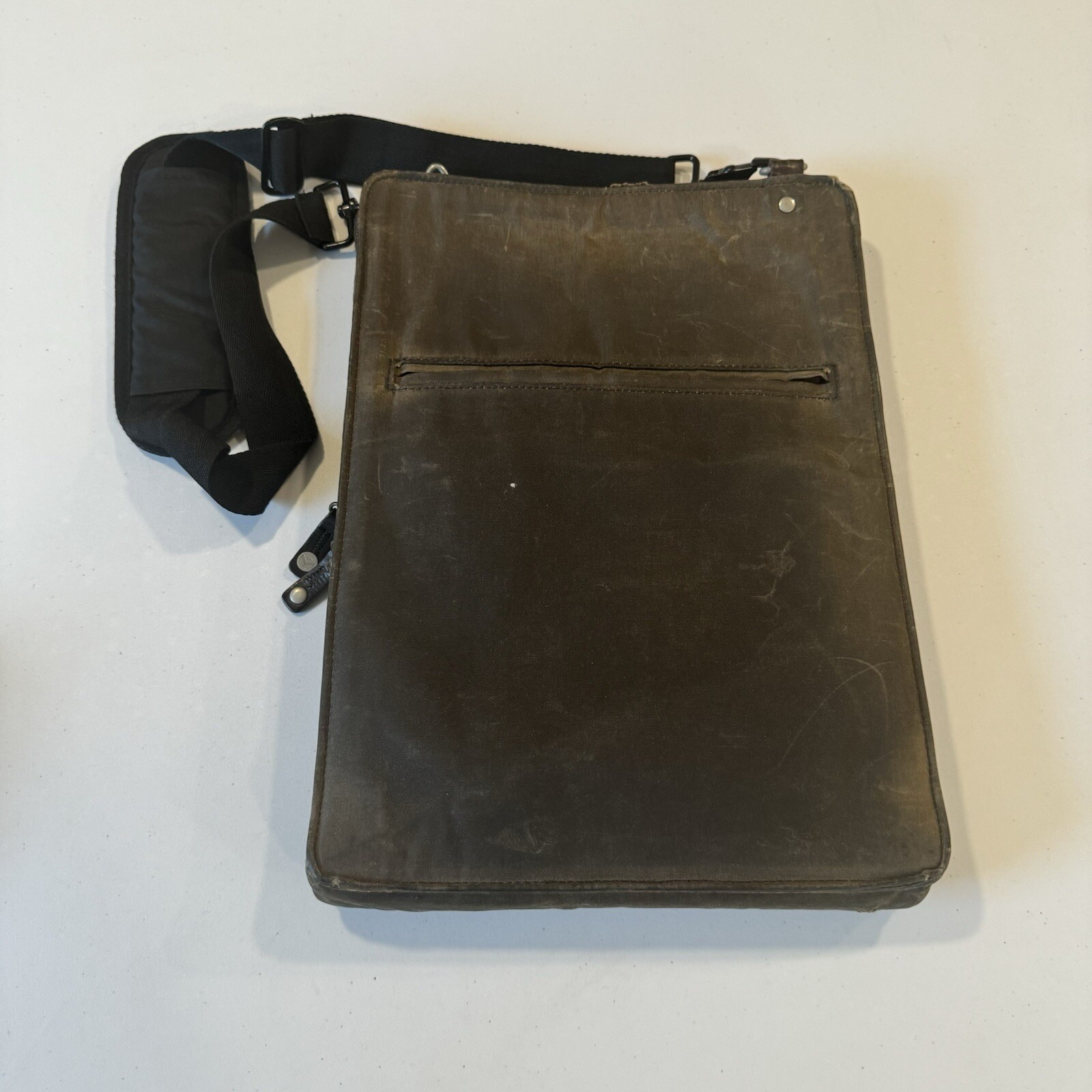 J. Fold Leather Shoulder Bag For Laptop Computer