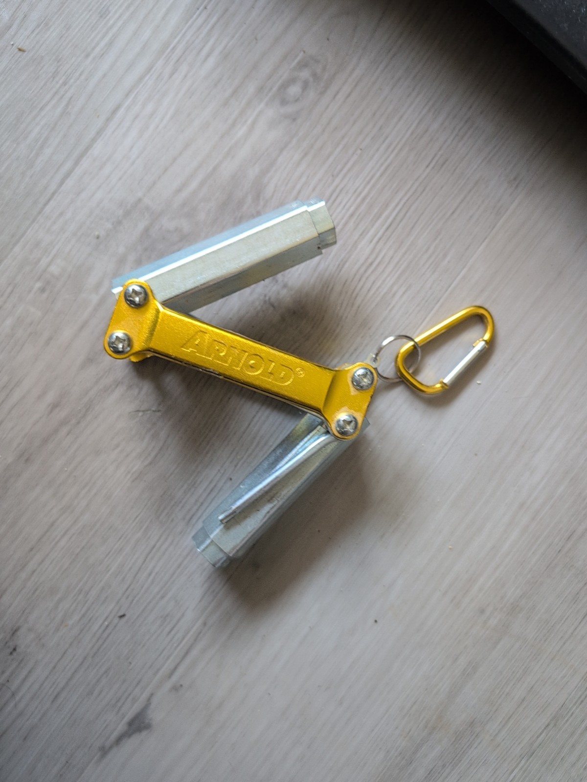 Arnold The Gadget Outdoor Power Equipment 11-in-1 Multi-tool good condition