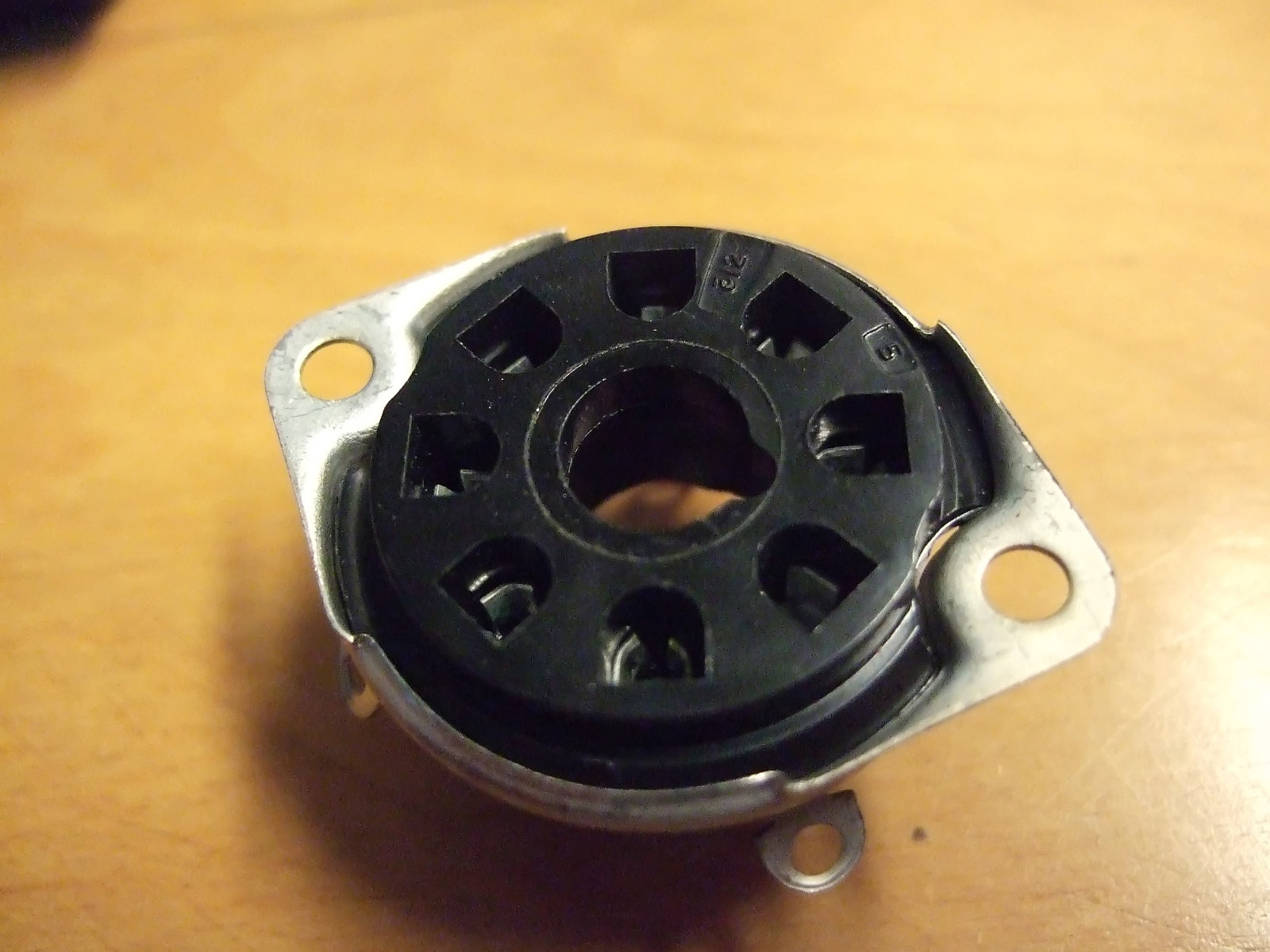 NOS NEW TUBE SOCKET USA Octal 8-Pin for 6L6GC 6550 EL34 6V6GT 5AR4 etc