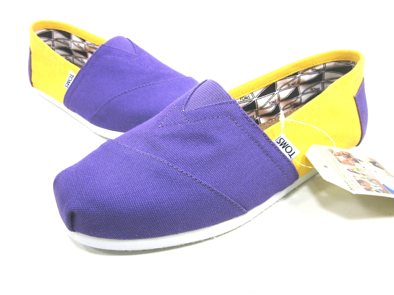 TOMS CLASSICS EAST CAROLINA UNIVERSITY MEN SHOES PURPLE/YELLOW US 9.5 NEW