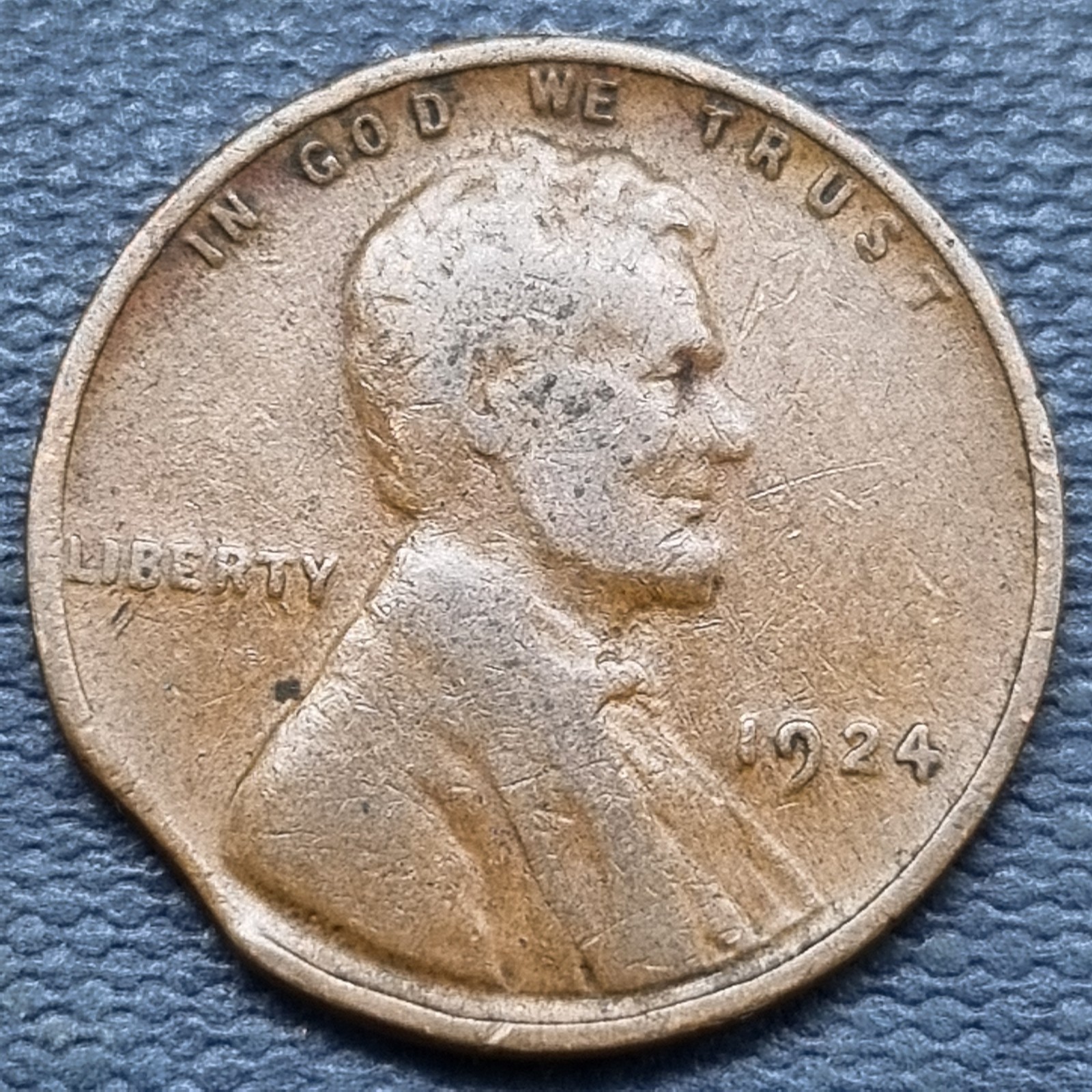 1924 Lincoln Wheat Cent 1c ERROR - Clipped Planchet #94932
