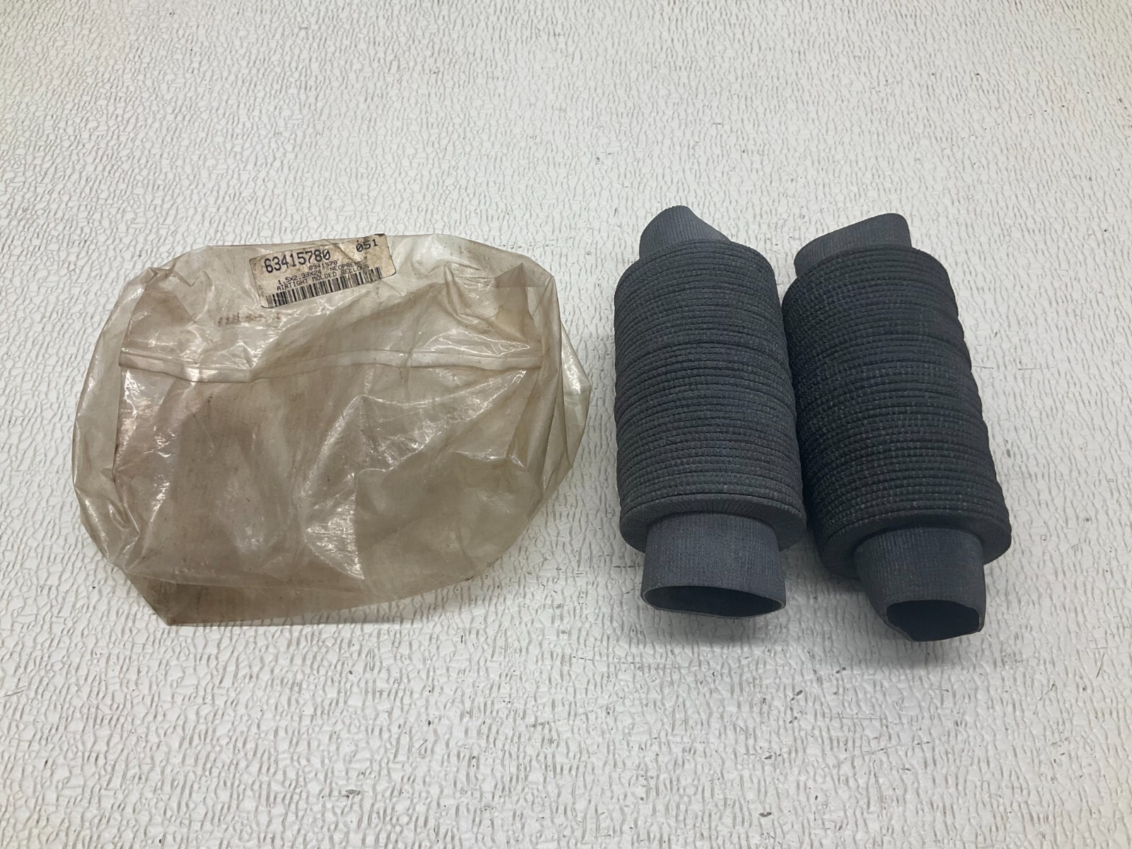 TE 63415780 Neoprene Airtight Molded Bellows 6341578 Lot of 2 New (TSC)
