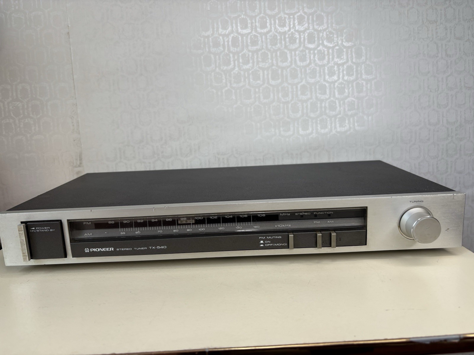 Vintage Pioneer Stereo Tuner TX-540 AM FM - Tested - Silver - Green Backlight