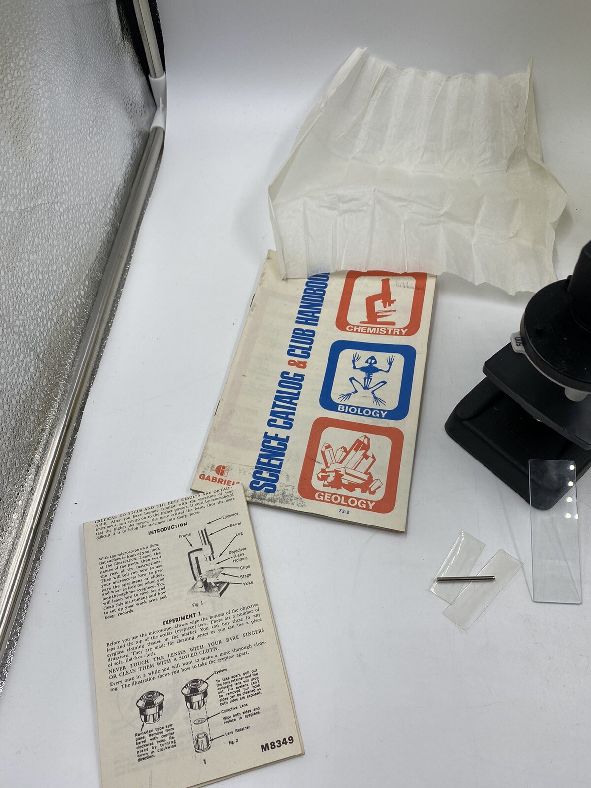 Vintage 1972 Gilbert Microcraft Microscope W/ Metal Case M8349