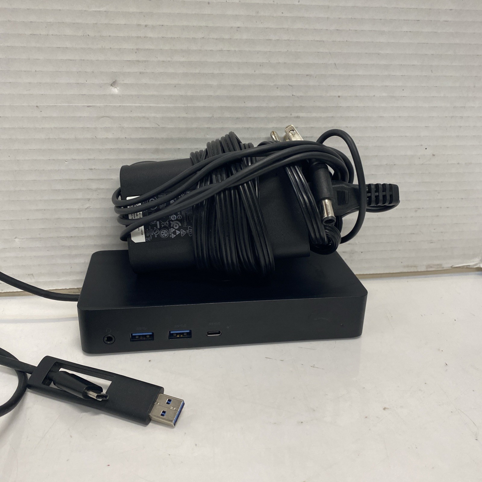 Dell D6000 Universal Docking Station with Power Supply