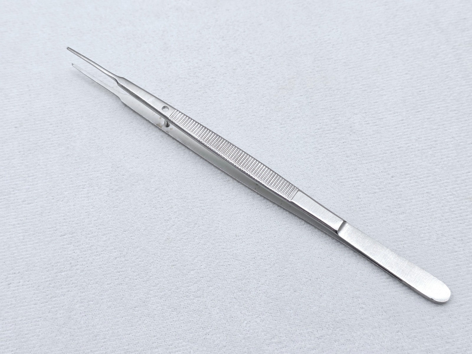 V. Mueller NL1440 Gerald Tissue Forceps, Straight Delicate, 1x2 Teeth, 7"