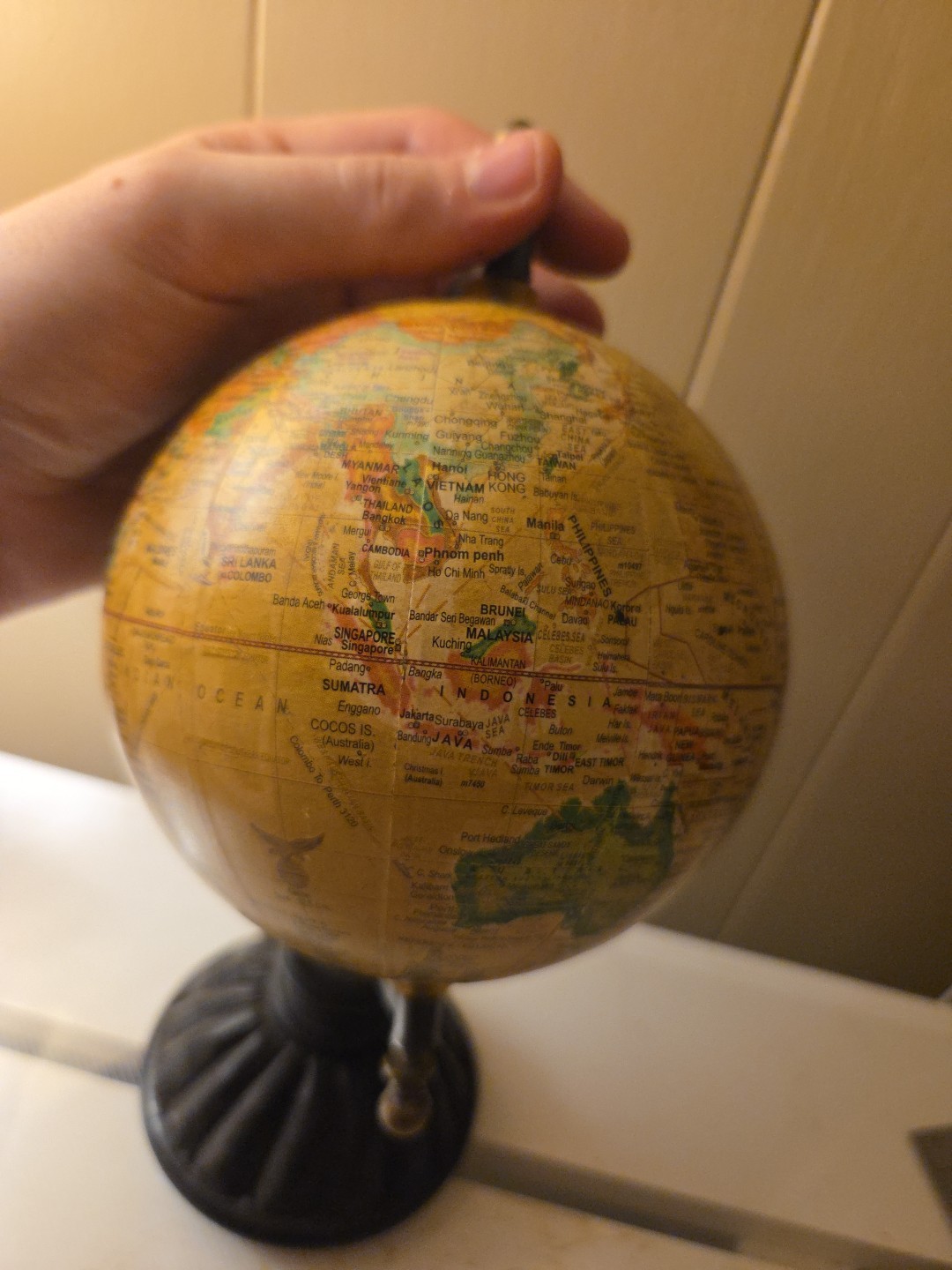Table Top World Globe Decorative Desk Decor Tabletop Display 10"