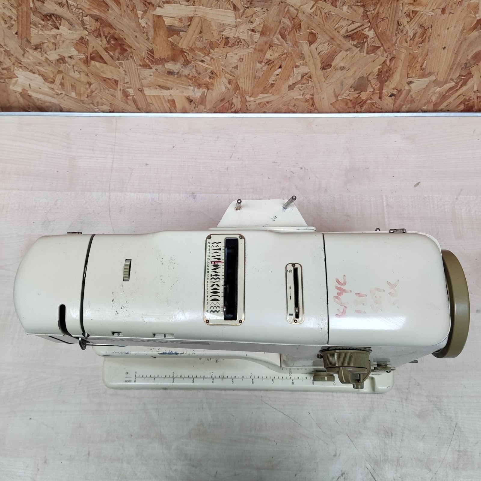 BERNINA RECORD 730 ELECTRIC SEWING MACHINE NO ACCESSORIES UNTESTED