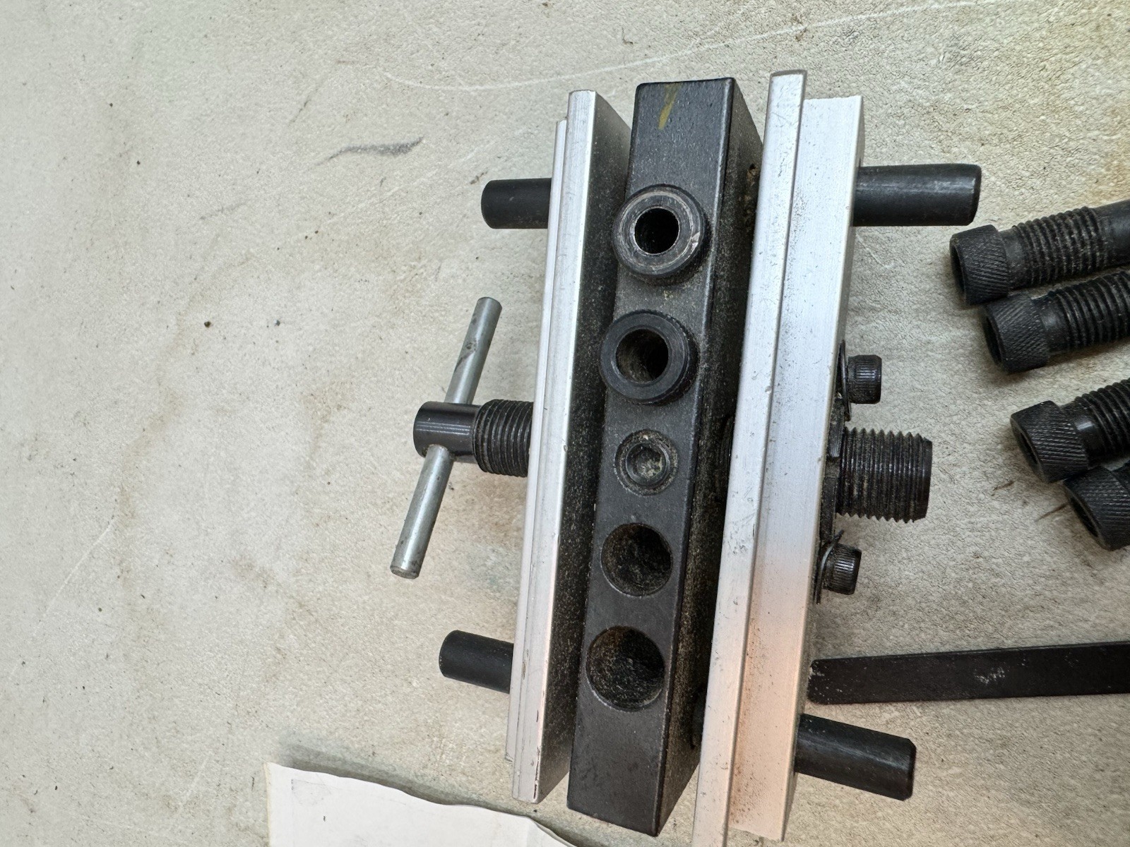 Self Centering Doweling Jig 41345 Precise Drilling Guide Dowel Clamp Tool