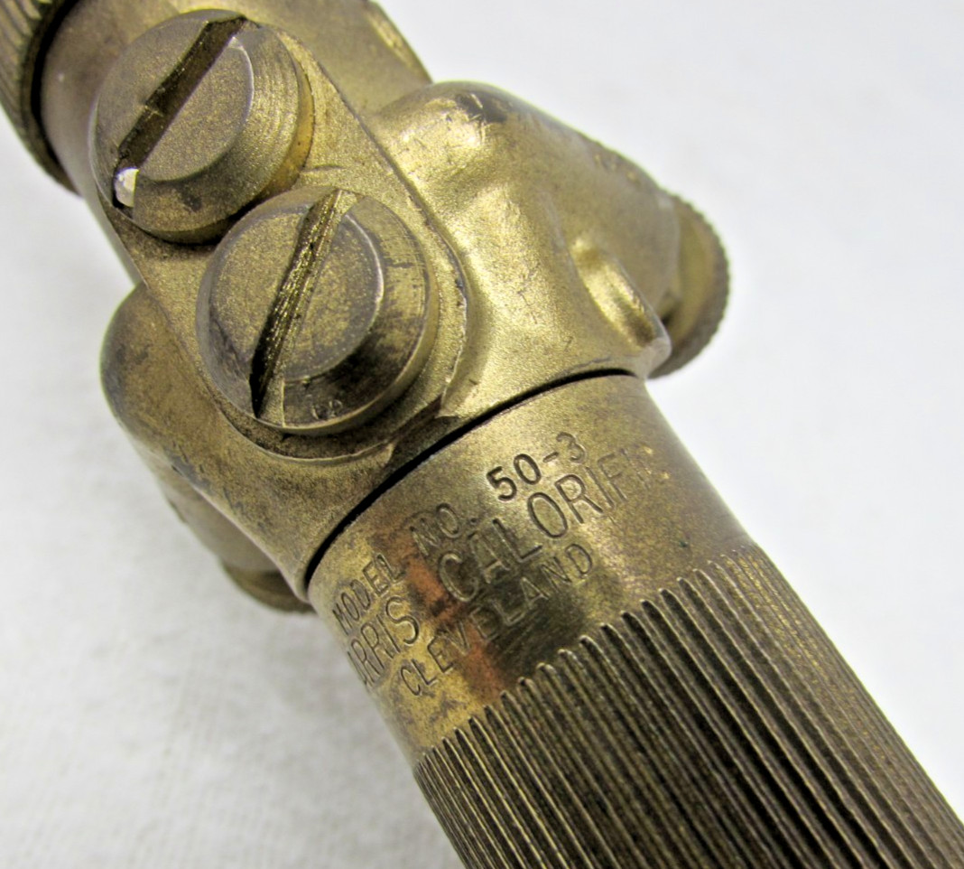 Vintage Harris Calorific Model 50-3 Oxy- Acet Torch with D 50 Tip Untested