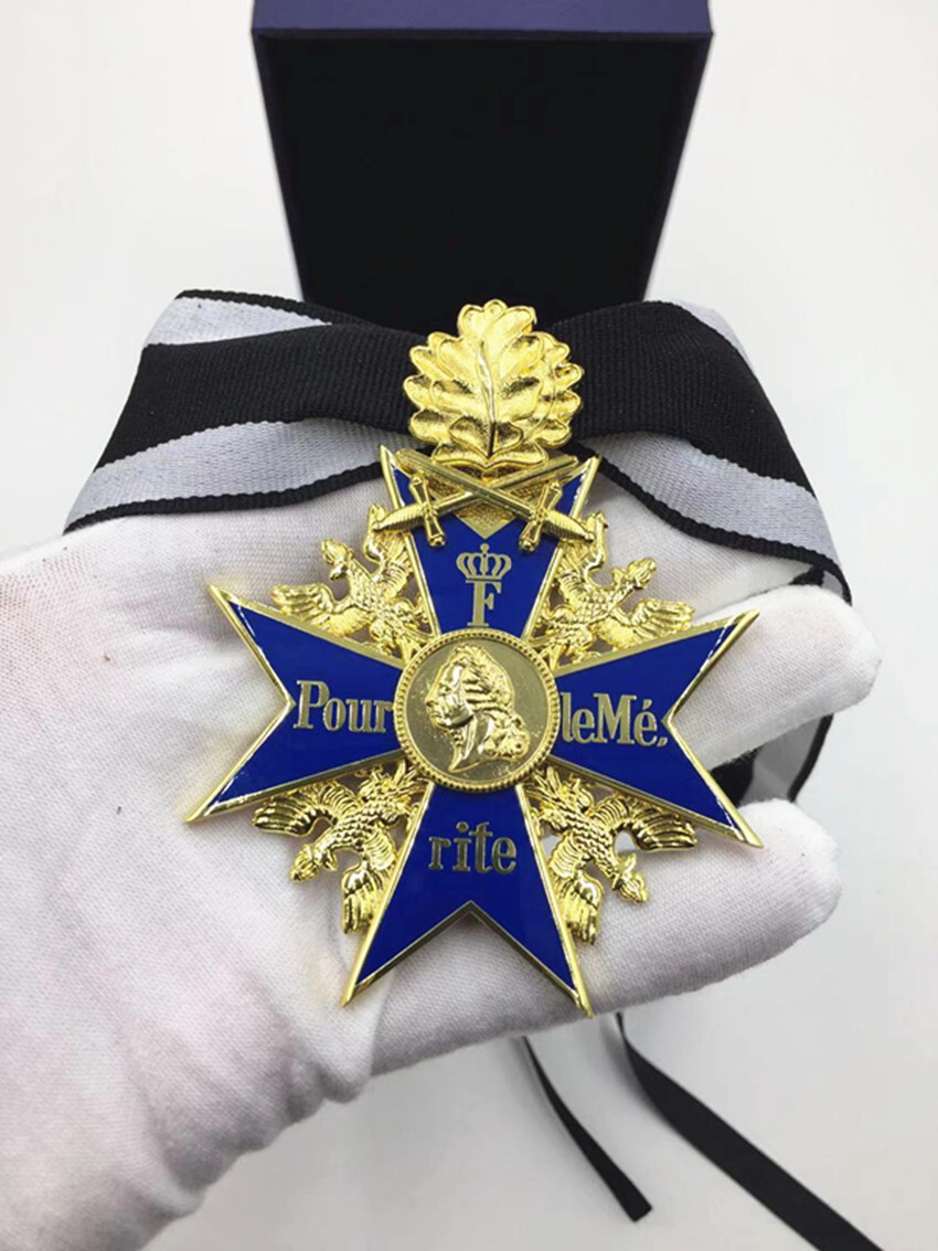 Top quality  Blue Max Medal Grand  badge