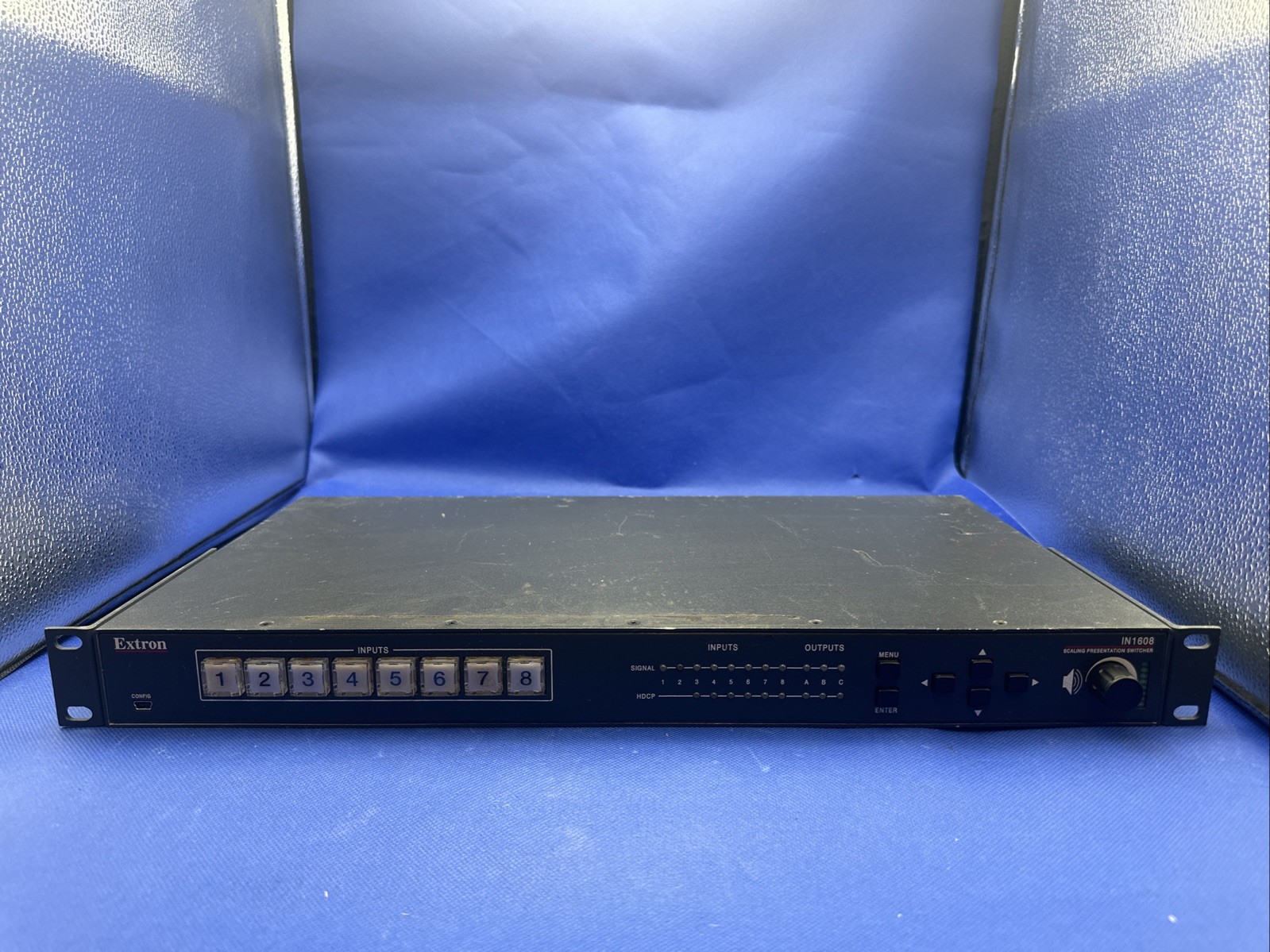 Extron IN1608 DTP 330 Extension Scaling Presentation Switcher
