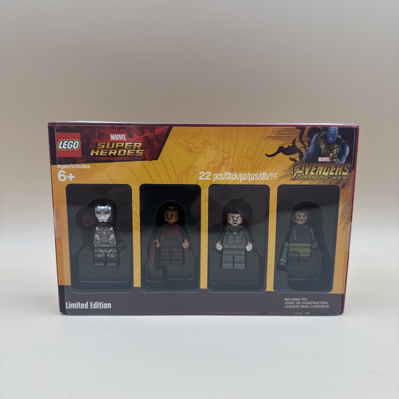 LEGO Bricktober: Marvel Super Heroes Minifigure Collection (5005256) New Sealed