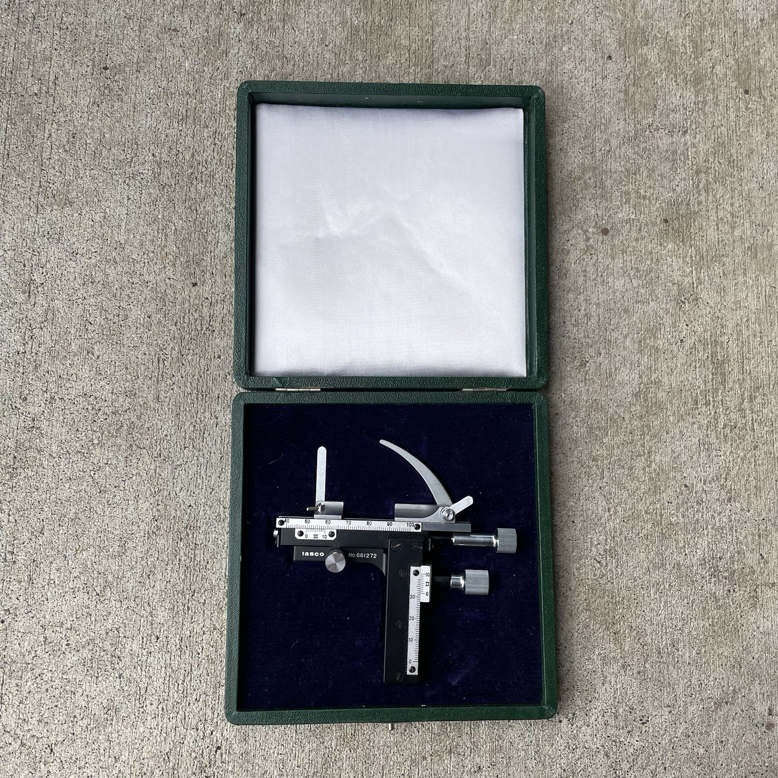 Tasco Japan Mechanical Microscope Stage XY Caliper No. 661272 Vintage