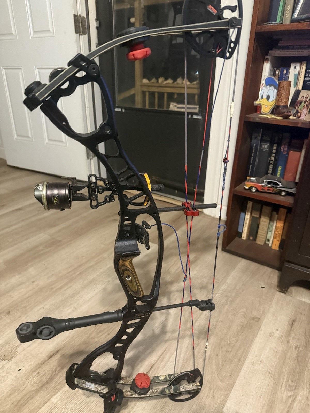 Hoyt Alpha Max 32 .60 Lbs Rt Hand