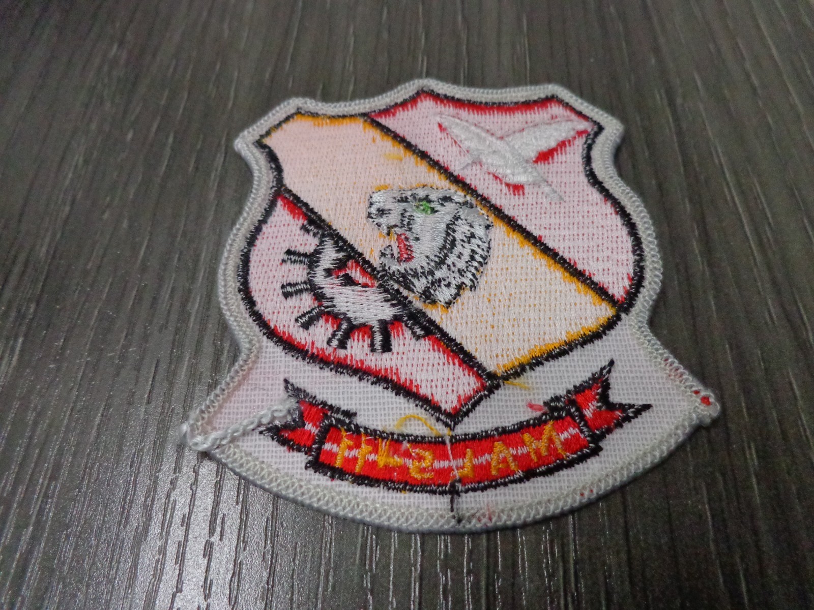 3" MARINE CORPS H&MS-11 SHIELD LOGO AIR WING EMBROIDERED PATCH COLOR NEW