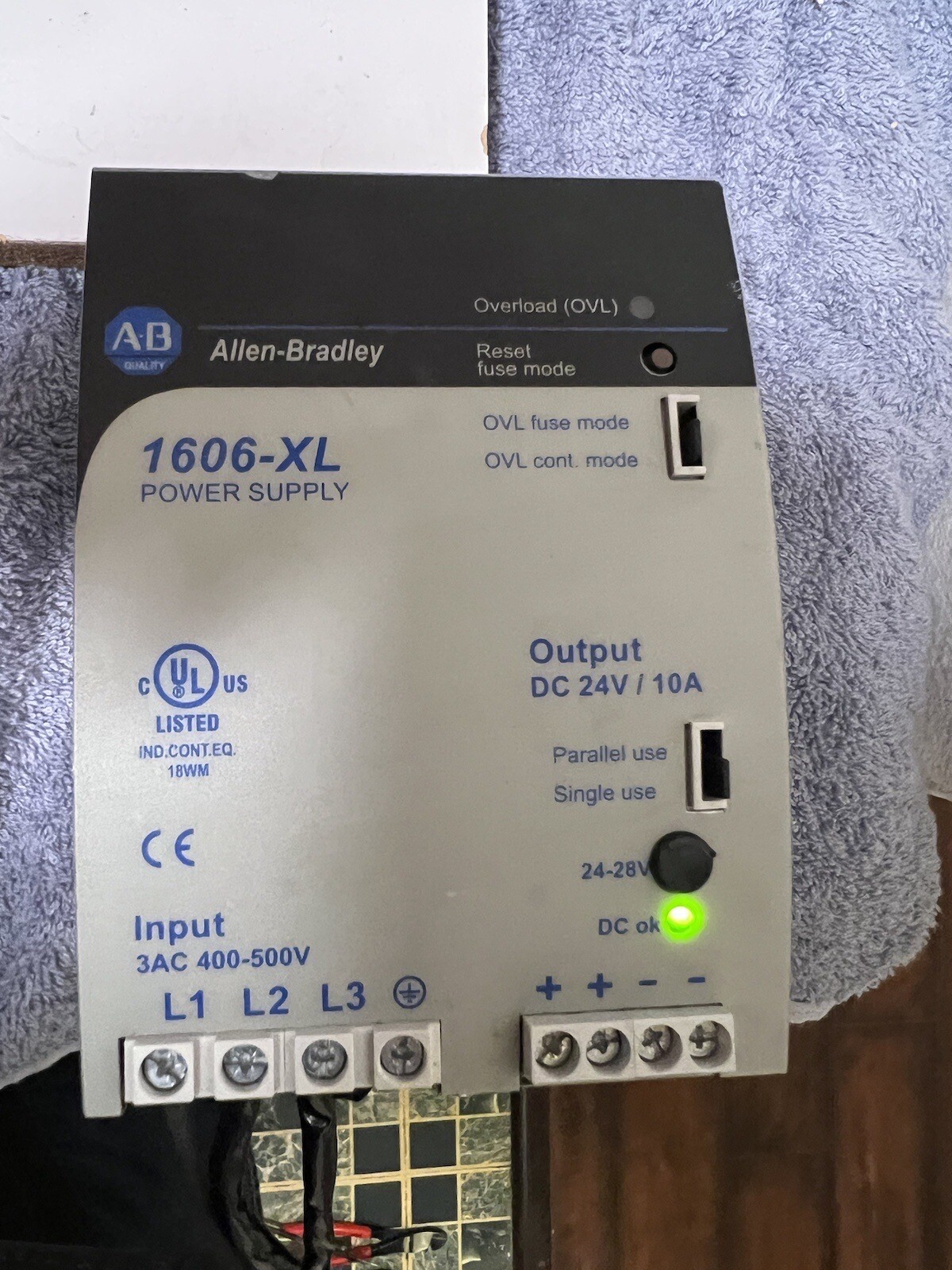 ALLEN BRADLEY 1606-XL240E-3 SER A POWER SUPPLY INPUT 3AC 400-500V OUTPUT 24VDC