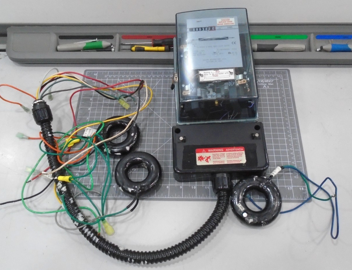 Electric Metering Corp EMC SP-2V4A4WY Kilo Watt Hour Meter 3 Pole 4 Wire 400 Amp