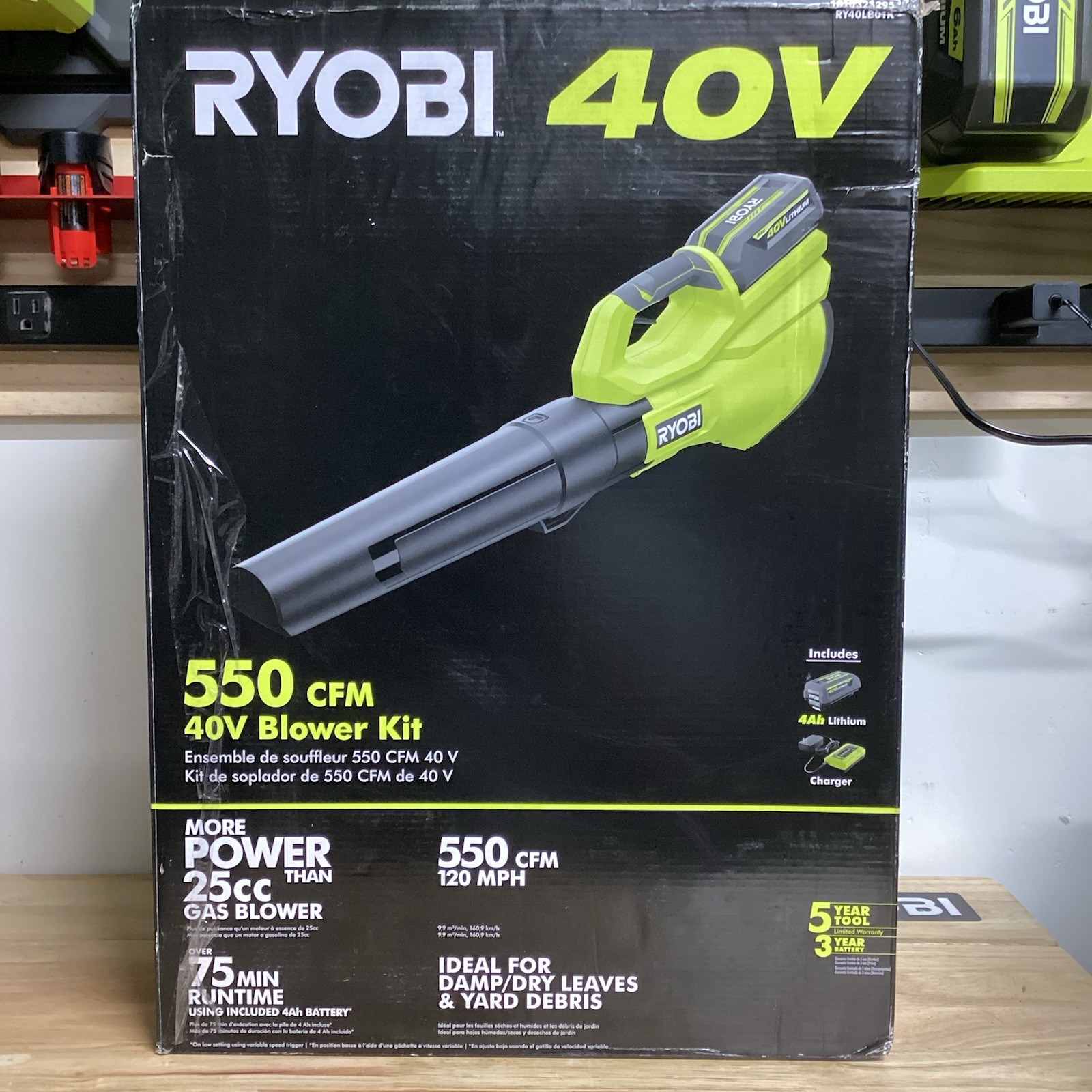 Ryobi 40V Blower 550 CFM w/ Battery + Charger RY40LB01K