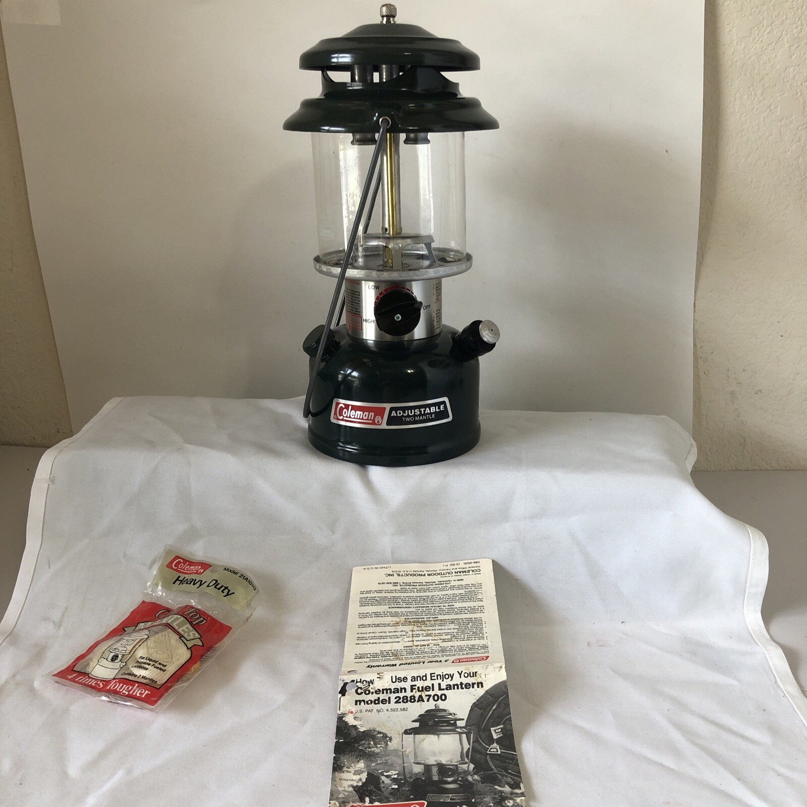 Coleman Two Mantle Gas Camp Lantern 288A700 Camp Fuel  Gas Green USA New Other