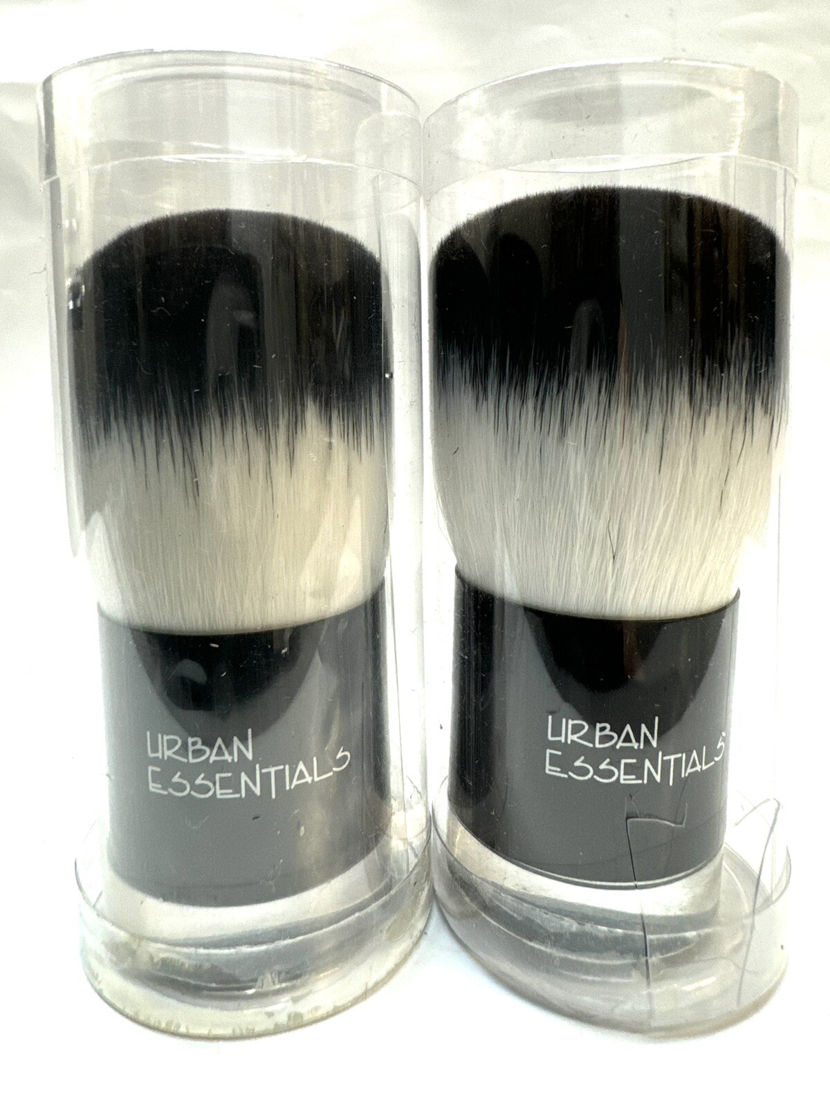 2 urban essentials makeup brushes