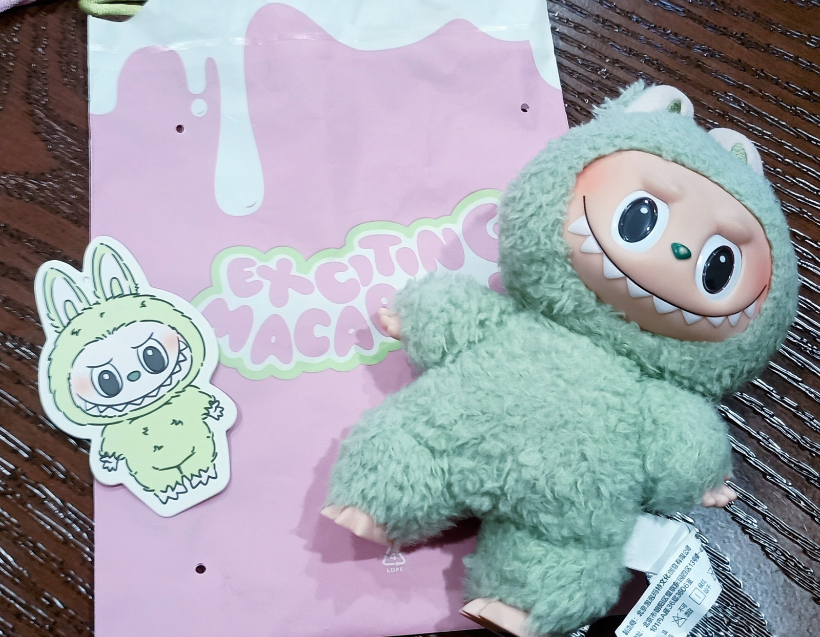 Brand New Exciting Macaron Vinyl Face Green Grape Labubu Pop Mart With Box