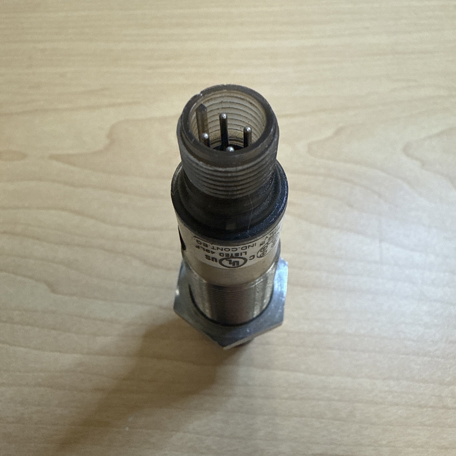 Allen Bradley 42CM-D2MPAE-D4 Metal Prox Sensor 18mm