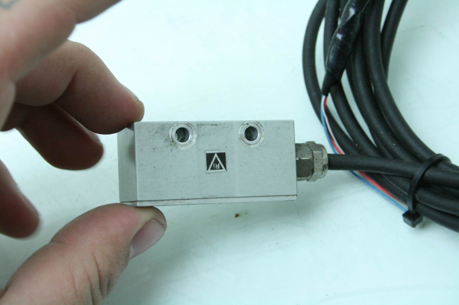 Danaher / Dynapar LR005ND3 Linear Encoder / Coded Proximity Sensor