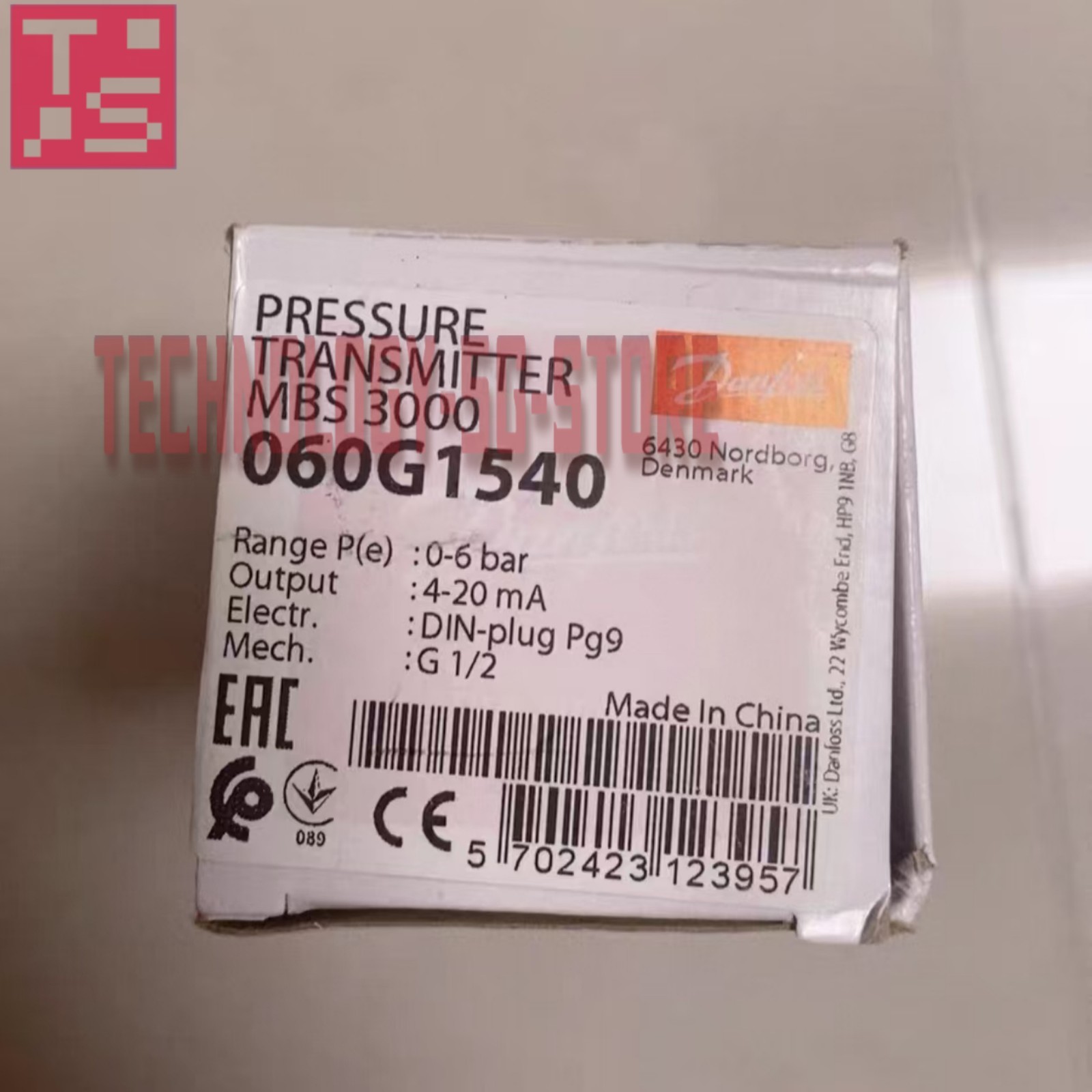 Danfoss 060G1540 MBS3000 pressure switch #1pcs New In Box