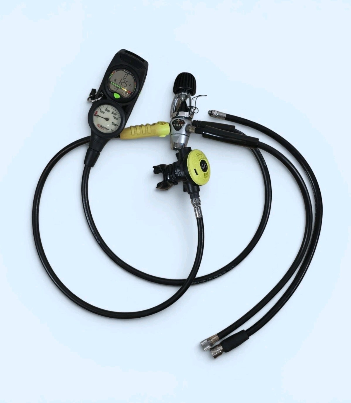 Aqua Lung Titan Regulator & Aeris Atmos 2 Dive Computer Console System