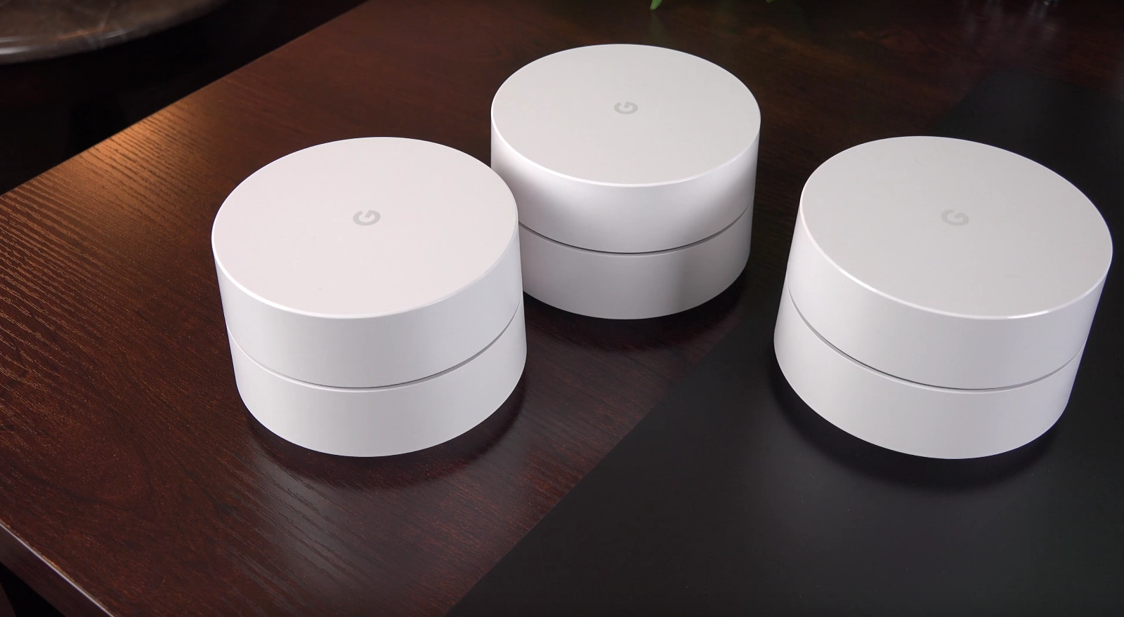 Google Wifi Mesh Router Bundle; Router, Power Cord, Outlet Mount Included