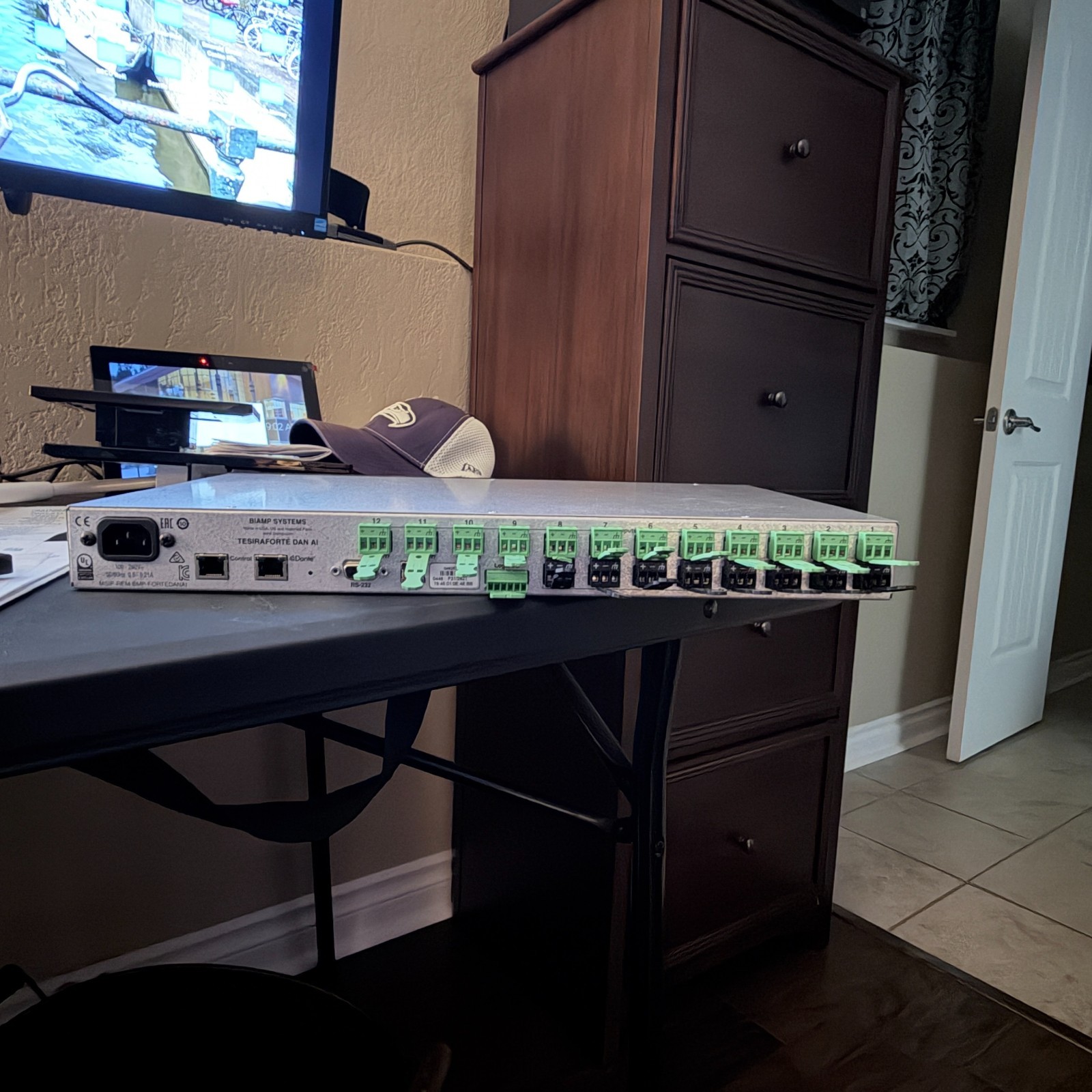 Biamp TESIRAFORTE DAN AI Fixed I/O DSP - 12 analog in, 8 analog out, 32x32 Dante