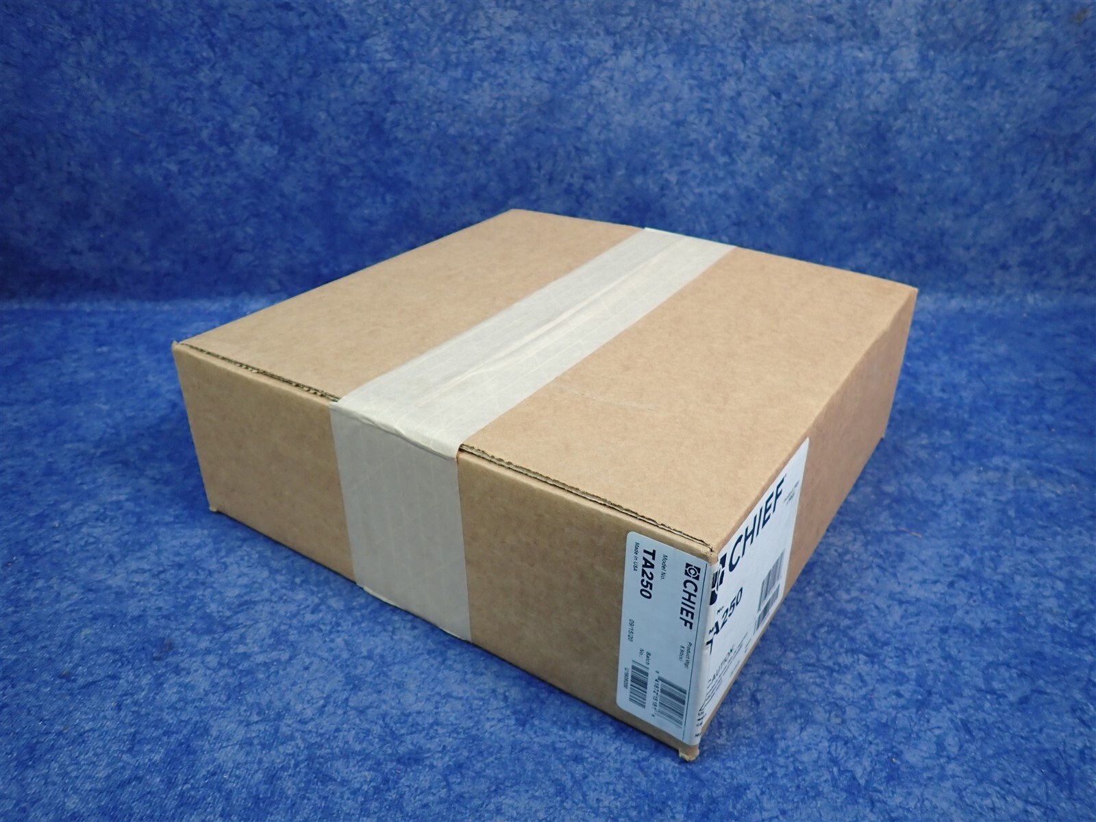NEW Chief TA250 THINSTALL Video Conferencing Camera Shelf (H3)