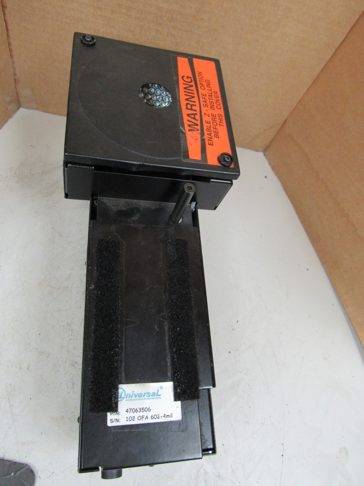 UNIVERSAL CIRCULAR STADIUM LIGHTING CAMERA 47063506 102 OF A 602-4MIL