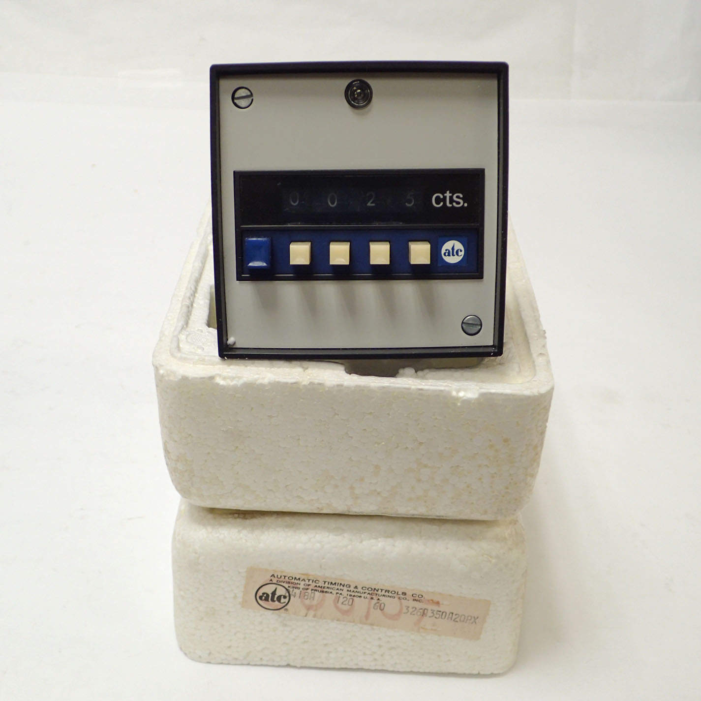 ATC 2418A 326A350A250PX / 326A-350-A-250PX COUNTER, PANEL MOUNT 3.75 x 3.75 x 6