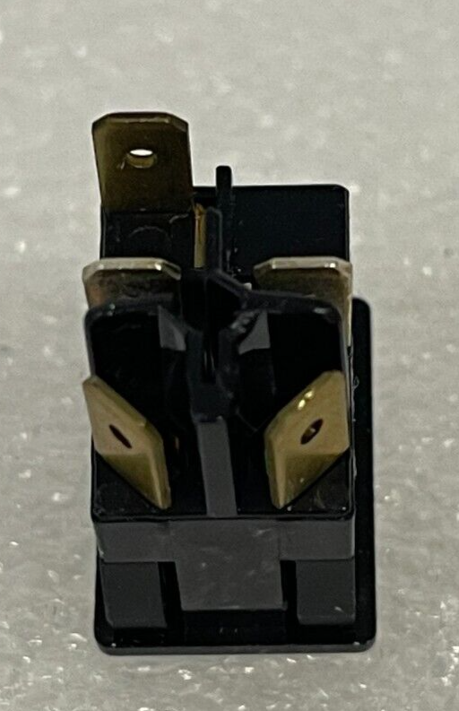 Carling Illuminated Rocker Switch Green 632232