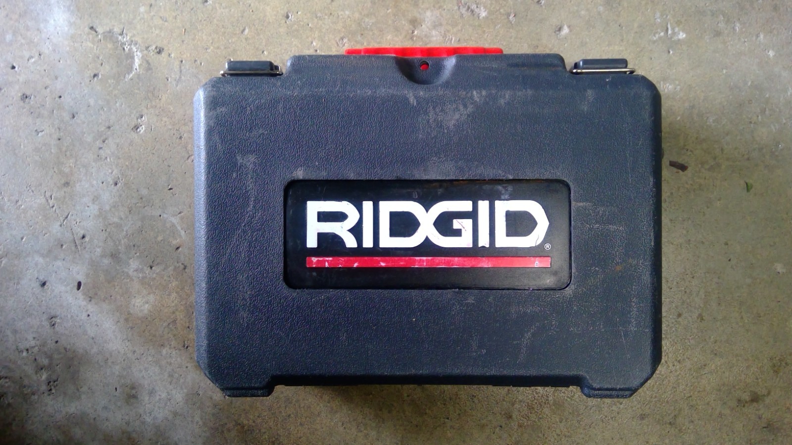 RIDGID Micro CA-25 Digital Handheld Inspection Camera With LED Light 40043
