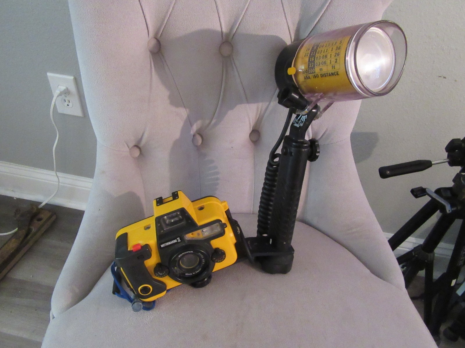 Sea & Sea Motormarine Underwater Camera Kit for Parts Looks Nice READ