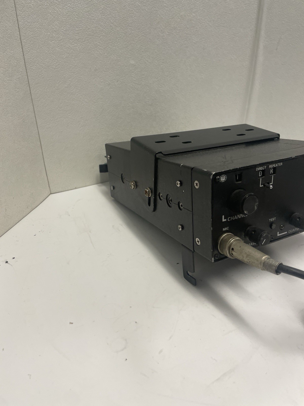 Wulfsberg Electronics C-100 Control Unit Transceiver Radio With Microphone