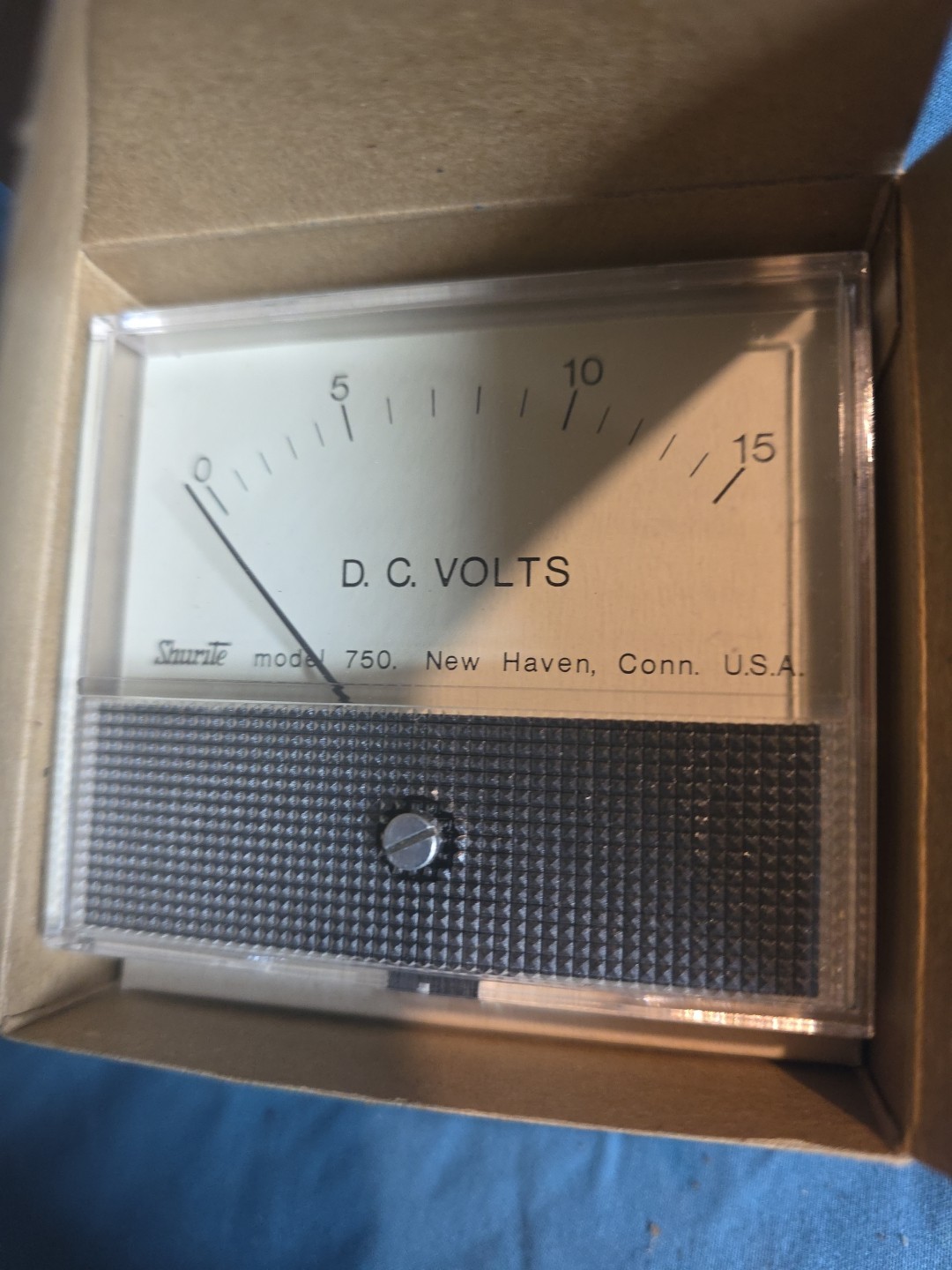 Shurite 7108-Z 0-15 D C. V panel meter