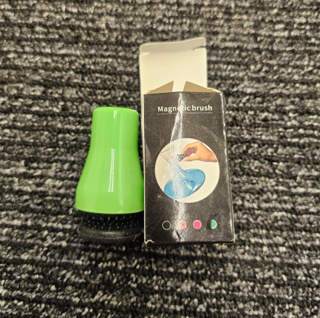 (QTY 4) Mini Fish Tank Magnetic Brush Aquarium Clean Glass Scraper Cleaner Green