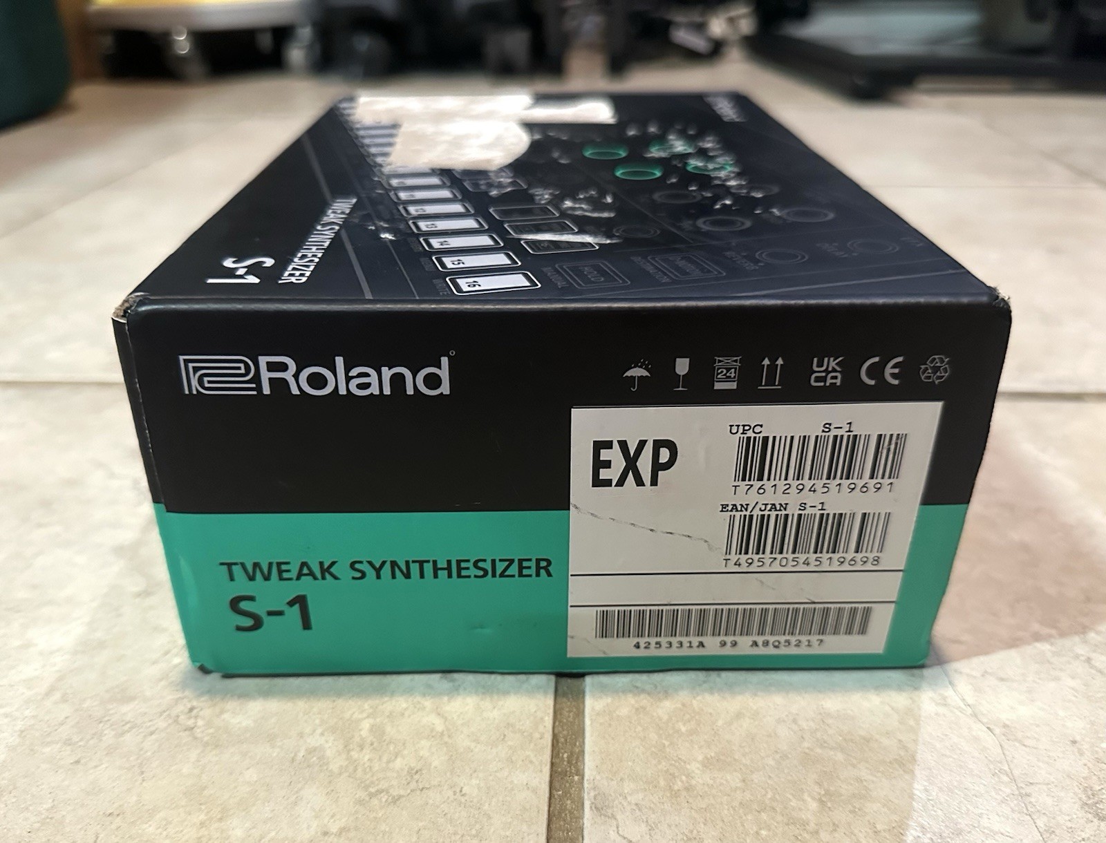 Roland S-1 Tweak Synth EMPTY BOX with Inserts