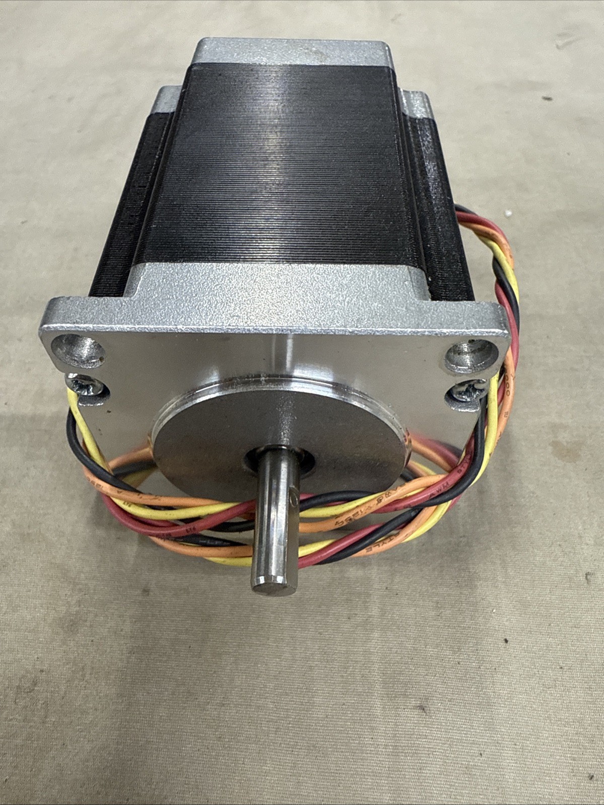 Ovention 57HB-0761Z-001 Stepper Drive Motor 93W 2.3A 1.8DEG for C1400/F1400